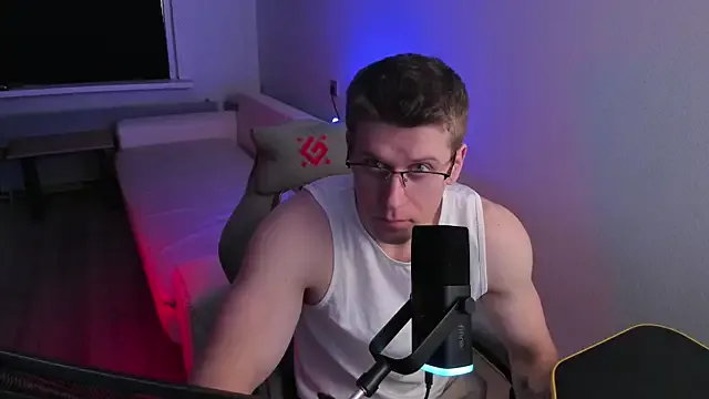 kai101010 – webcam model profile photo Image 13