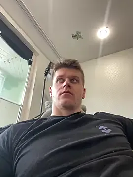 kai101010 – webcam model profile photo Image 3