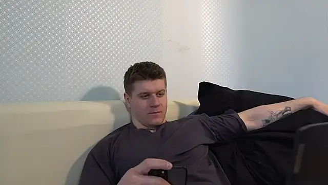 kai101010 – webcam model profile photo Image 5