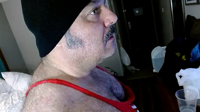 roouse – webcam model profile photo Image 2