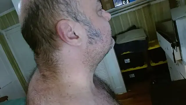 roouse – webcam model profile photo Image 9