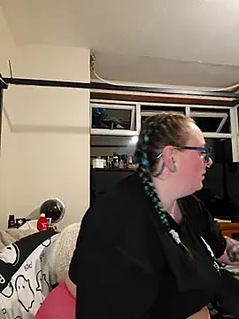 Mia--meow – webcam model profile photo Image 10