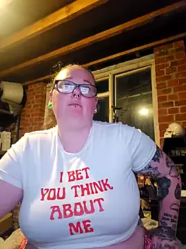 Mia--meow – webcam model profile photo Image 11