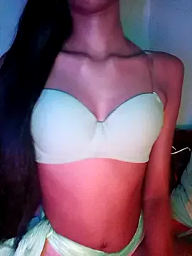 Nonchan_ – webcam model profile photo Image 5