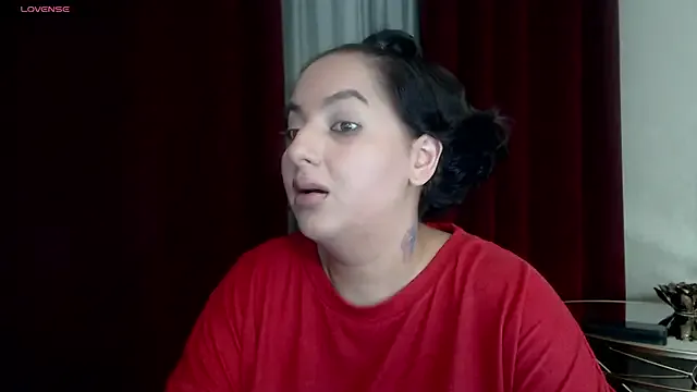 Nonchan_ – webcam model profile photo Image 9