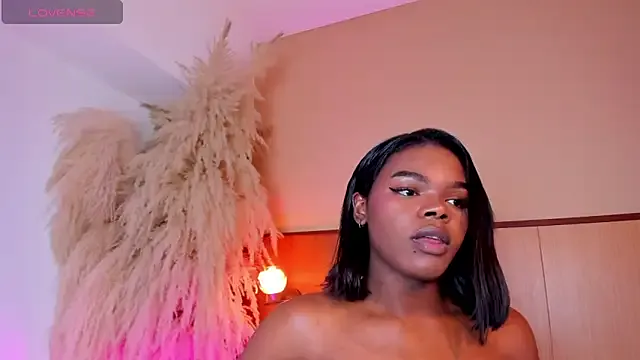 CamiEstrada – webcam model profile photo