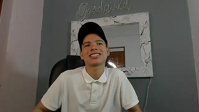 Nonchan_ – webcam model profile photo Image 10