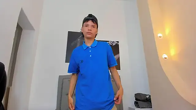 Nonchan_ – webcam model profile photo Image 4