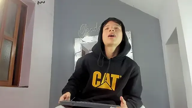 Nonchan_ – webcam model profile photo Image 8