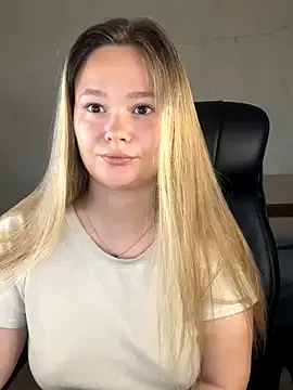 Hot_Mayra25 – webcam model profile photo Image 11