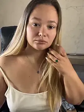 Hot_Mayra25 – webcam model profile photo Image 15