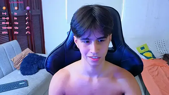 Nonchan_ – webcam model profile photo Image 5