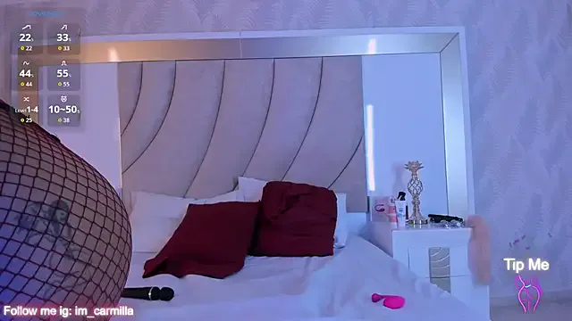 oxo_yuna_oxo – webcam model profile photo Image 4