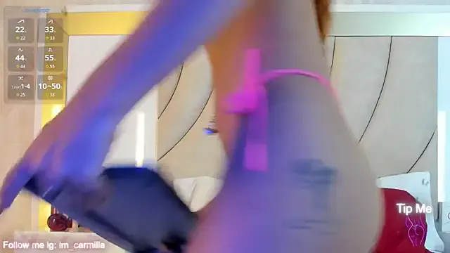 oxo_yuna_oxo – webcam model profile photo Image 6