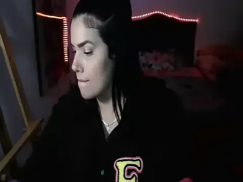 NANA_7 – webcam model profile photo Image 12