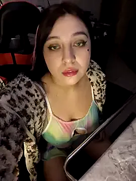 roouse – webcam model profile photo Image 3