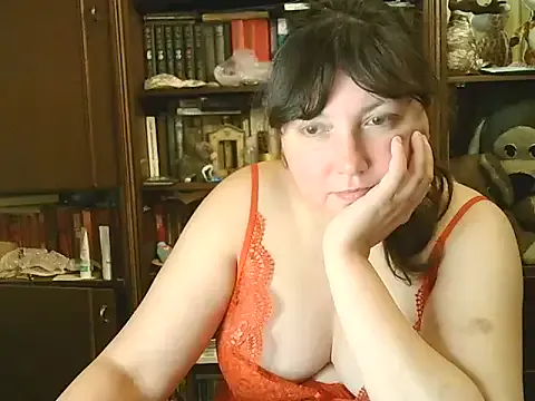 roouse – webcam model profile photo Image 15