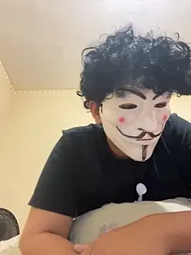 zui_lu – webcam model profile photo Image 7