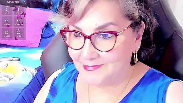 Nonchan_ – webcam model profile photo Image 4