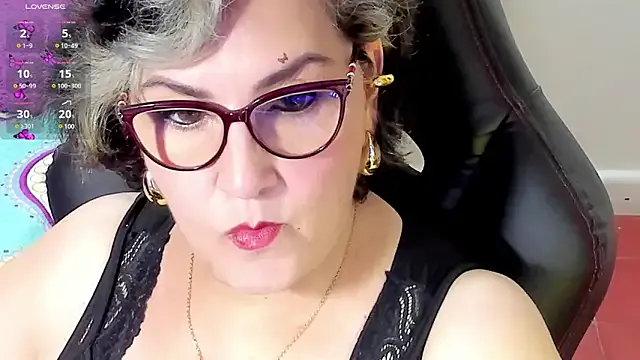 Nonchan_ – webcam model profile photo Image 5