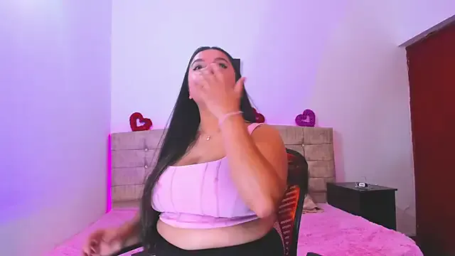 roouse – webcam model profile photo Image 19