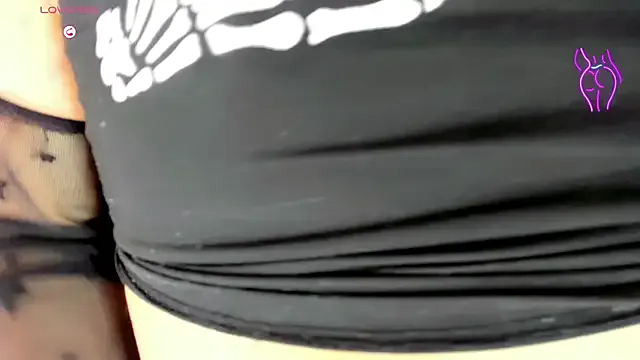 Mia--meow – webcam model profile photo Image 2