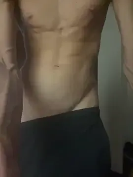 roouse – webcam model profile photo Image 9