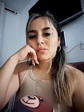 Mary_bby – webcam model profile photo Image 3