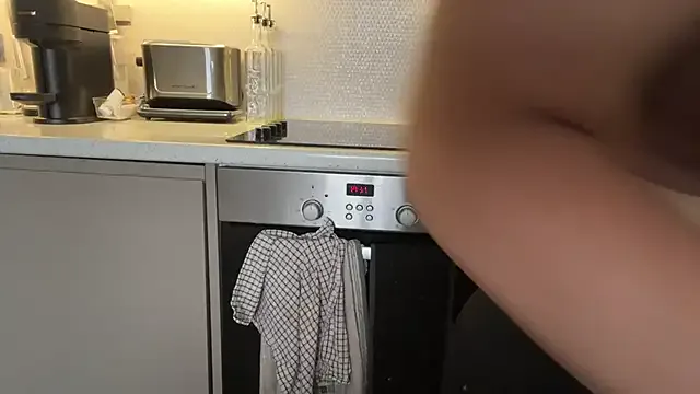 Mia--meow – webcam model profile photo Image 11