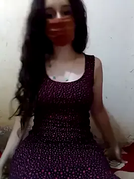 maataaan – webcam model profile photo Image 10