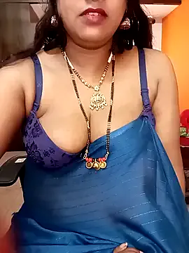 Big_ayu_ – webcam model profile photo Image 2