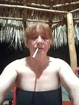  – webcam model profile photo Image 12