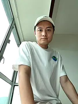  – webcam model profile photo Image 13