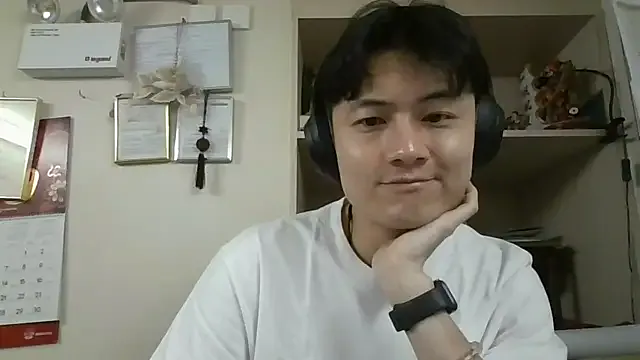  – webcam model profile photo Image 15