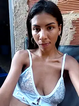 Sara666 – webcam model profile photo Image 10