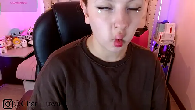 hina_porn – webcam model profile photo Image 6