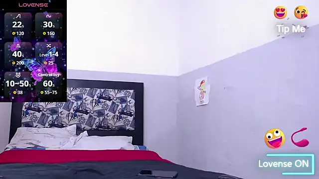 Musae – webcam model profile photo Image 14