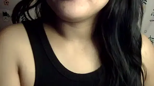 roouse – webcam model profile photo Image 13