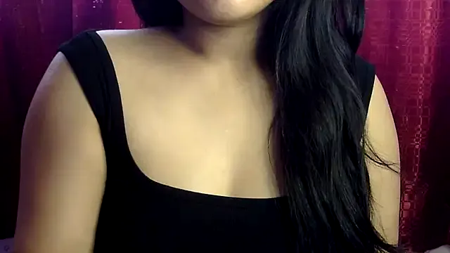 roouse – webcam model profile photo Image 14