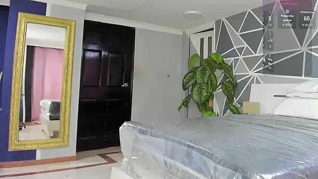 Awesomelusty – webcam model profile photo Image 17