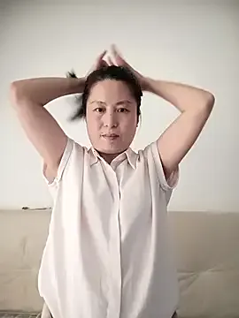 Nonchan_ – webcam model profile photo Image 17