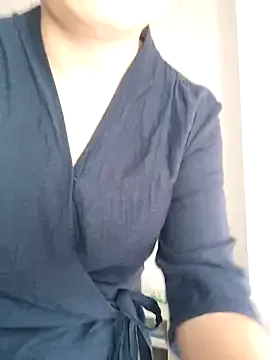 Nonchan_ – webcam model profile photo Image 7