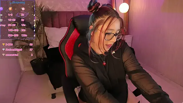 oxo_yuna_oxo – webcam model profile photo Image 14