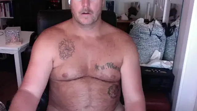  – webcam model profile photo Image 8