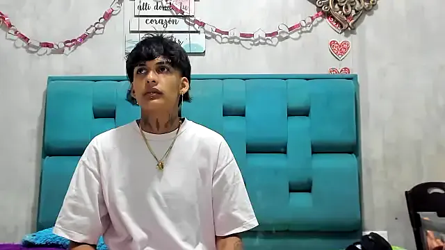 Megu_Melon – webcam model profile photo Image 16