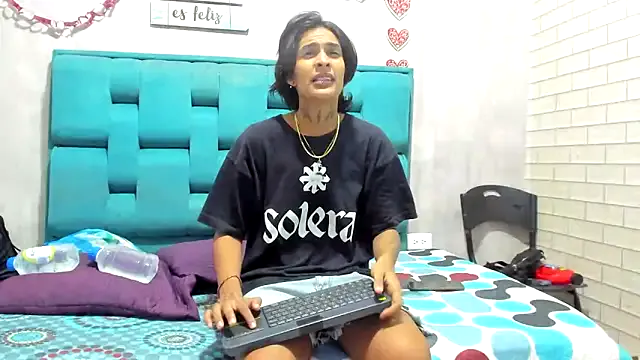 Megu_Melon – webcam model profile photo Image 8