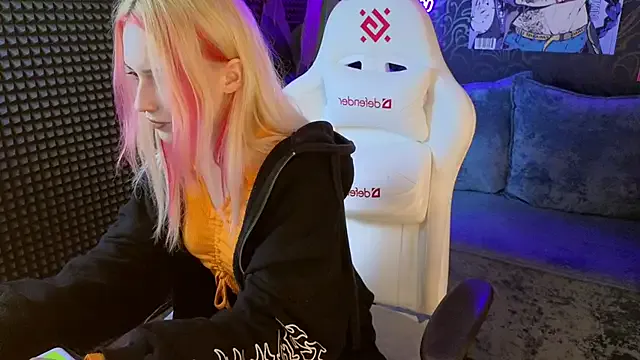chii_sakura's Thumb Image