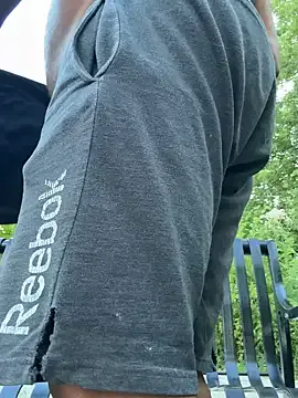 zui_lu – webcam model profile photo Image 10