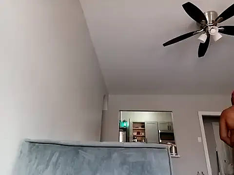 zui_lu – webcam model profile photo Image 3