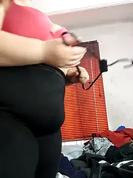 Chloee_Peach Image 3